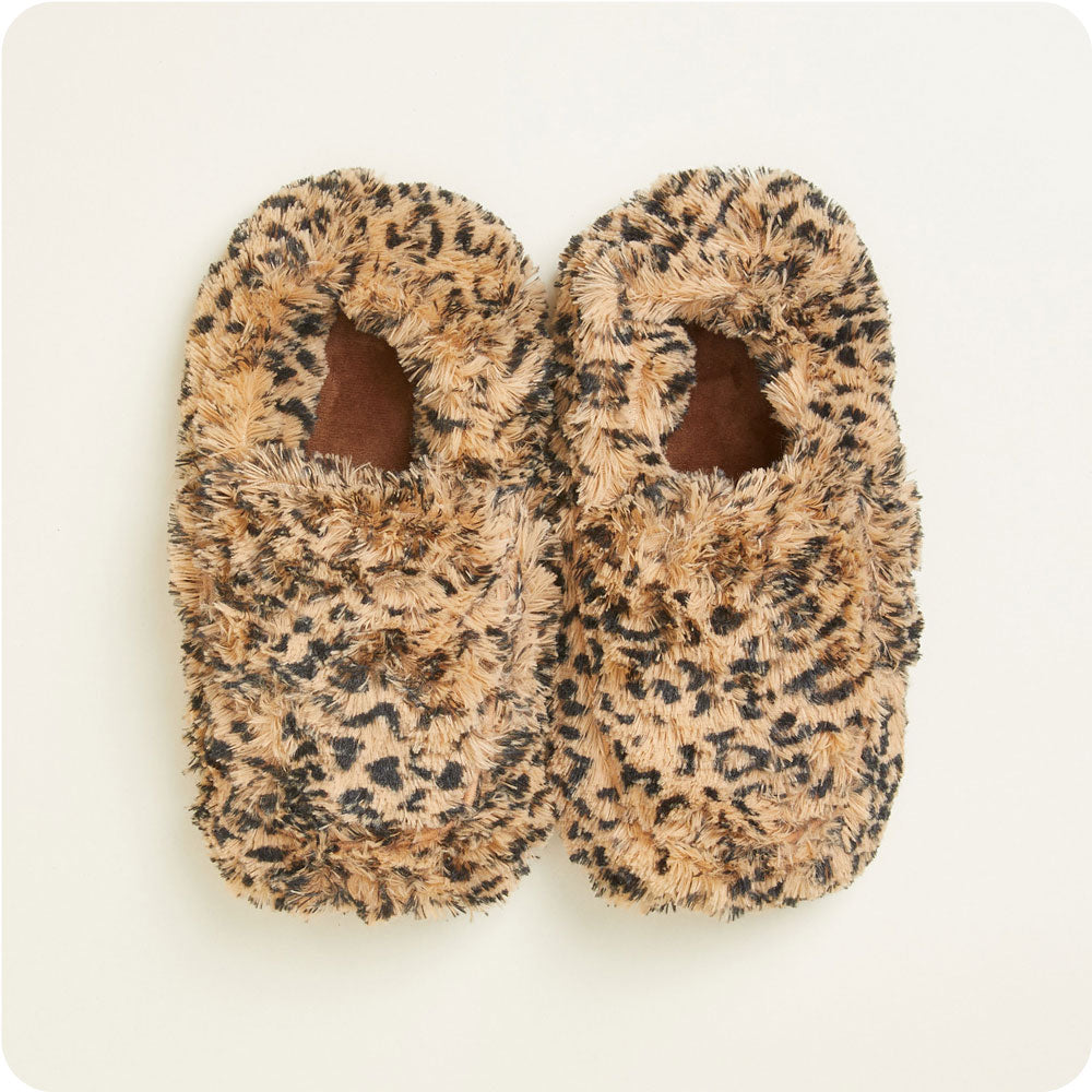 FW-SLI-5-Leopard-Slippers-01-Crop_75070450-8a2f-49fd-a19b-2a5c067518eb-3