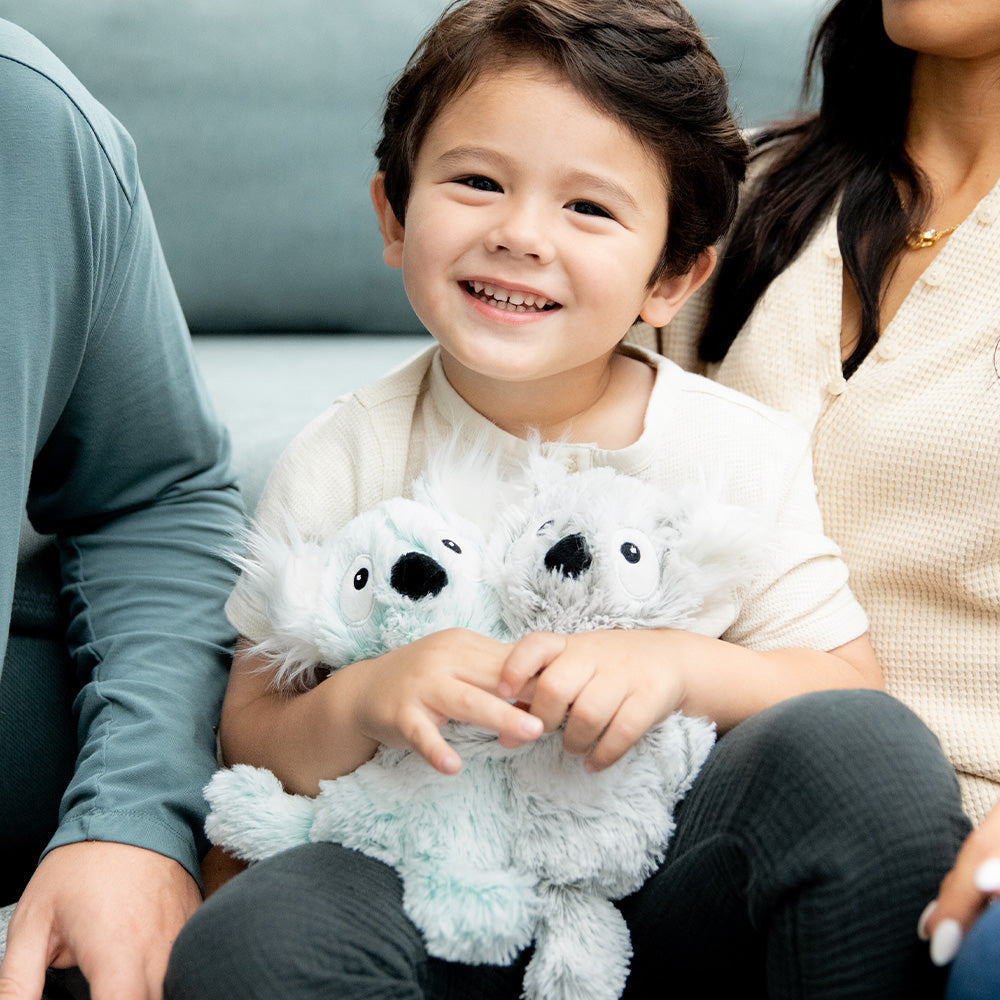 HUGS-KOA-1_LIFESTYLE-1