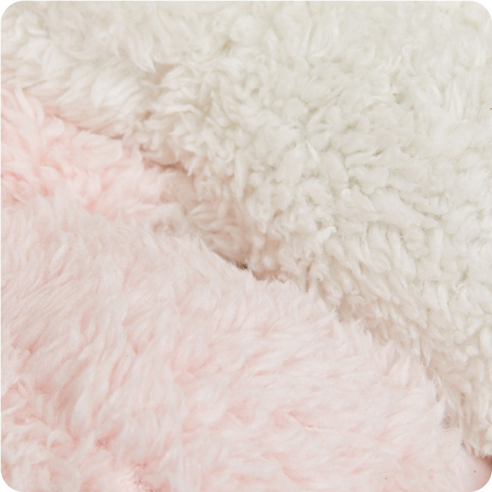 HUGS-LLA-1-Llama-Hugs-06-2